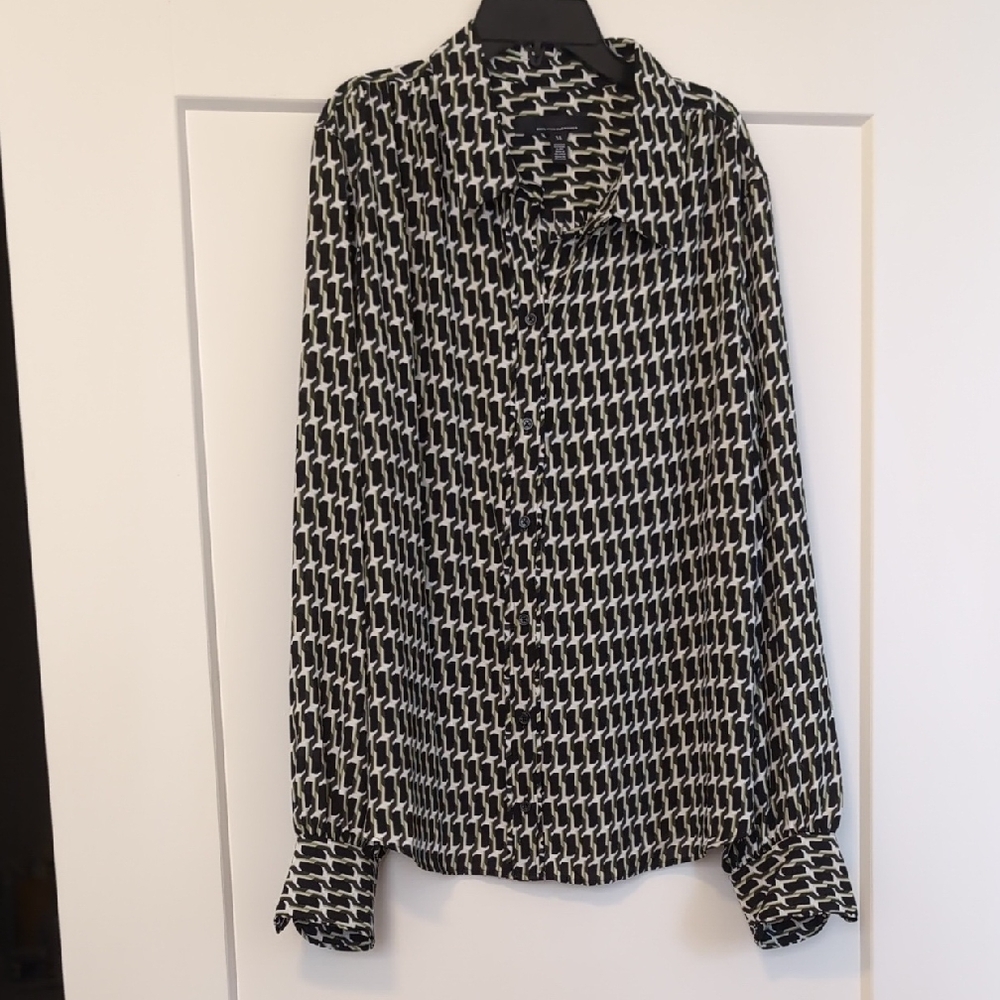 White House Black Market Geometric Black and White Button Down Shirt